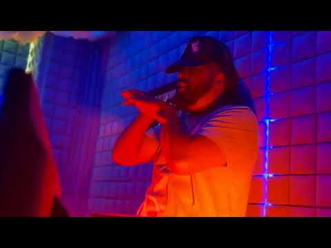 TRAPPAK JFK in studio performance BUSSIN