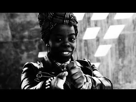 Fischer featuring Junior Paes You Let Me Crazy