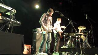 Kashmir - She's Made of Chalk