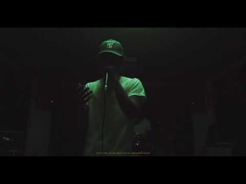 KV - In My Bag (Live Performance) • Pirate Studios