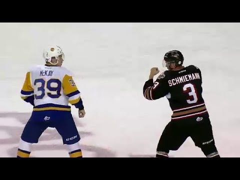 Riley McKay vs Dominic Schmiemann