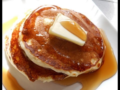 Fluffy Pancakes From Scratch (Canadian and American Recipes)