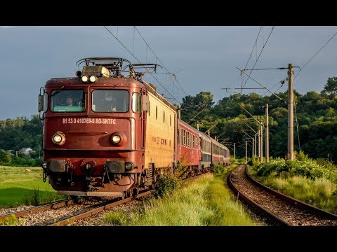 Tren IR1837 Iasi - Timisoara Nord trece cu EA769 la iesire din orasul Liteni - 20.07.2018