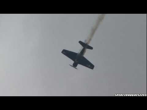 2011 Planes Of Fame Air Show - F8F Bearcat Demo