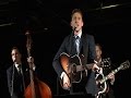 Tom Hiddleston Sings Hank Williams in Nashville ...