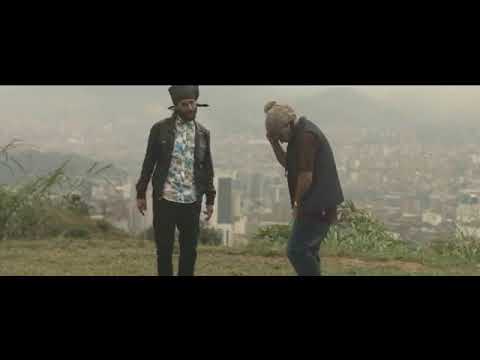 De Bruces A Mi ft  Afaz Natural - Vampiros