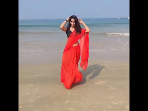 Deepthi sunaina videos|| sunaina in beach