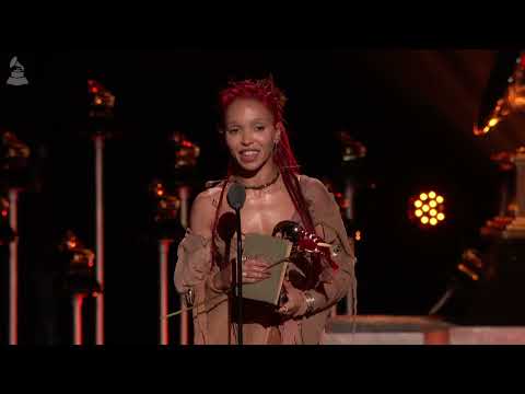 FKA TWIGS Wins BEST DANCE/ELECTRONIC MUSIC ALBUM | 2026 GRAMMYs