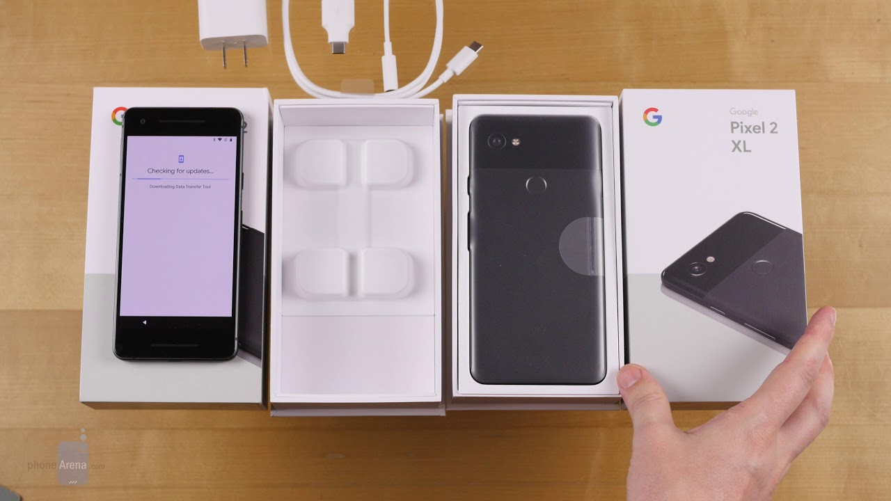 Google Pixel 2 and Pixel 2 XL Unboxing