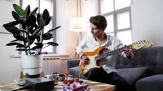 Video thumbnail for Fender American Deluxe Stratocaster USA 2005 by Melody Maker