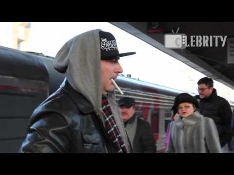 DJ Lethal speaking Russian on train station in Moscow, 04.11.2014 / DJ Lethal говорит по-русски
