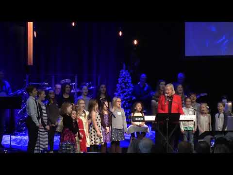 Bonnie Knopf with the children's Choir at Grace Com Church 12/3/17