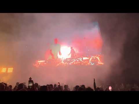 Four Tet B2B Skrillex B2b Fred Again - Live @ Coachella Music Festival 2023 weekend 2 04/23/23