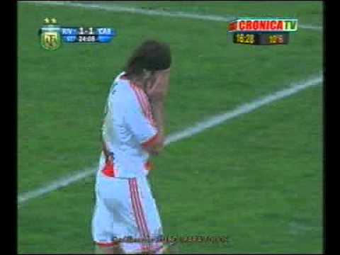 El penal que le atajó Olave a Pavone