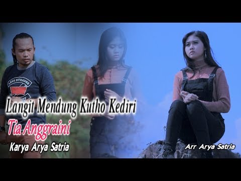 Tia Anggraini - Langit Mendung Kutho Kediri Lagu Paling Sedih