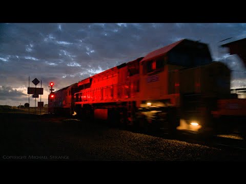 9156 Broad Gauge Grain Train At Sunrise (14/12/2021) - PoathTV Australian Railways