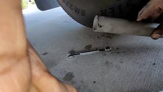 Manually adjust rear breaks on a Freightliner M2, box truck