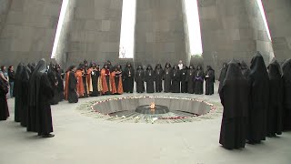 Միաբանական համագումարի մասնակից հոգևորականների այցը «Ծիծեռնակաբերդ» և «Եռաբլուր» հուշահամալիրներ