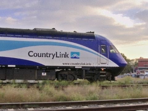 NSW Trains / Countrylink XPT passenger train scenes - PoathTV Australia