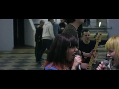 Lollobrigida feat Svi na pod!  Uzalud