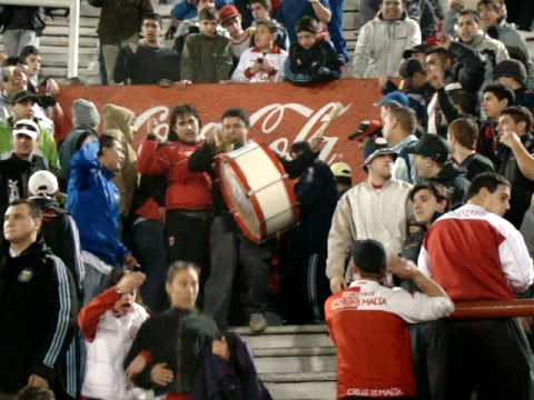 "Huracan - Newell's II www.locosporelglobo.com.ar" Barra: La Banda de la Quema &bull; Club: Huracán