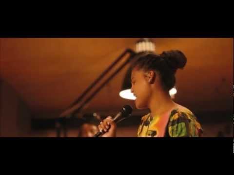 Agathe Iracema & Brazilian Music Band - Bala Com Bala.mov