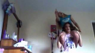 Download lagu Shoulder sit mp3