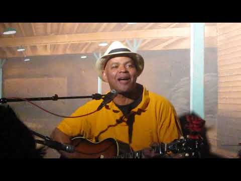 Guy Davis - Coffee Gallery Alta Dena California  May 23, 2016