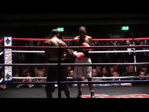 JUSTIN "THE GENIE"  MENZIE v RICK BOULTER -  November 16th 2013