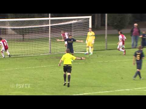 21-09-2013: PSV B1 - Ajax B1