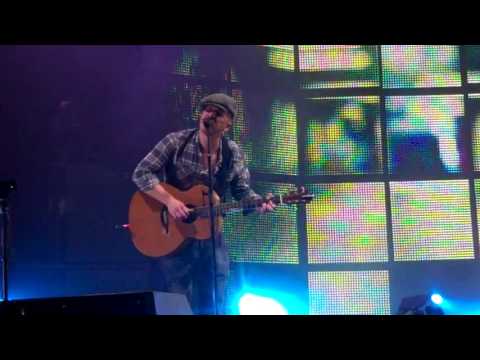 Ed Sheeran (ft Foy Vance) - Kiss Me @ The Apollo, Manchester 01/11/12