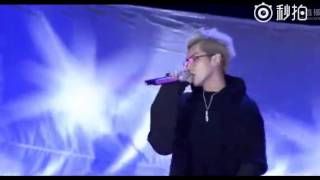 160909 Kris Wu singing "From Now On" at Bazaar Charity Night