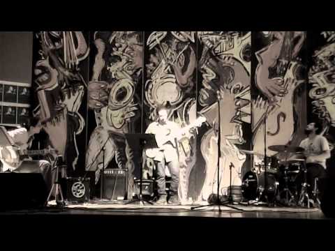 Tarr Trío - Ómicron