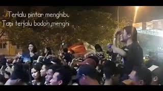 Download lagu Story wa joget santuy mp3 Download lagu Story wa joget santuy mp3