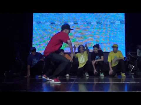 Бруклин выступает на DJ Smash