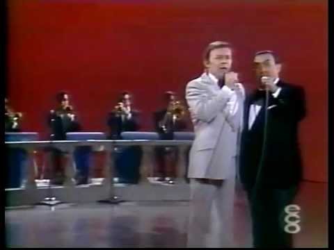 PEDRO VARGAS Y HUGO AVENDAÑO - "UN VIEJO AMOR"