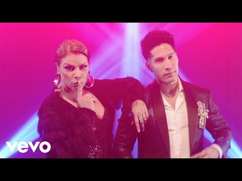 Olga Tañon & Chyno Miranda - Como En Las Vegas (Official Video)
