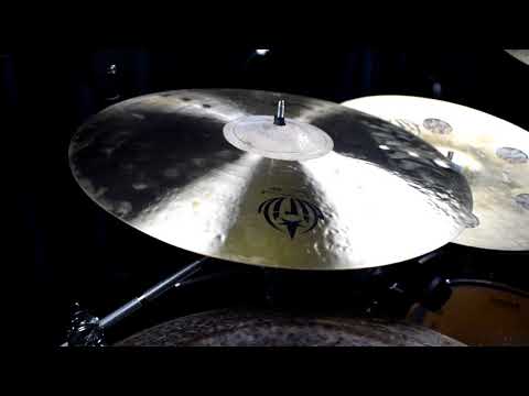 Crash 17" Aslan Custom Raw Bell Sound Demo - Diril Cymbals Italia