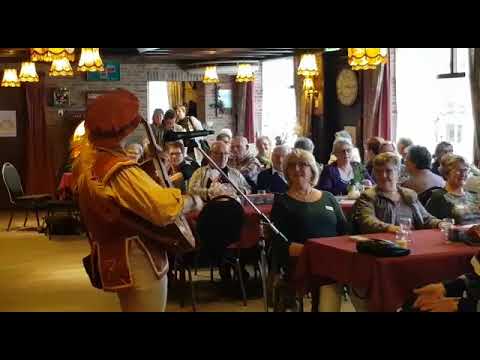 Van voor, naar achter, van links, naar rechts op de Dag van de Mantelzorg in Lage Zwaluwe