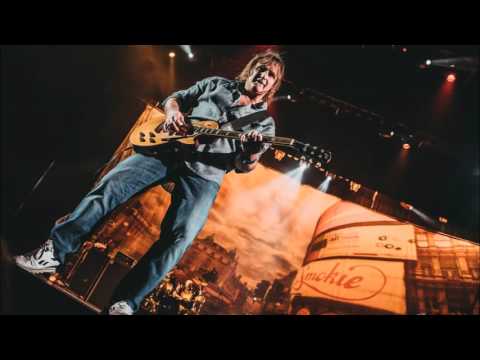 Video thumbnail for When the Walls Come Down