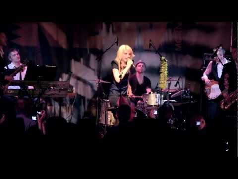 Amandine Bourgeois - Crazy - New Morning