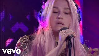 Kesha - Silence (Marshmello &amp; Khalid cover in the Live Lounge)