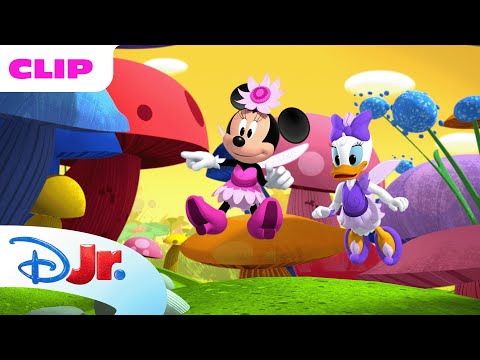 Mickey Mouse Funhouse | Minnie and the Mystic Crystal 🩵 | @disneyjr