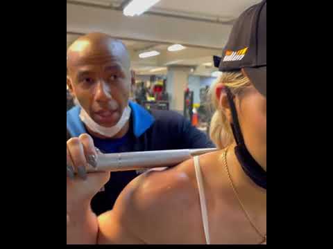FEMALE BODYBUILDING IFBB MUSCLE FEMALE BODYBUILDER PHYSICS(3)