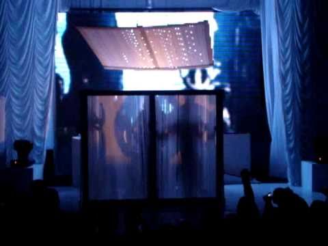 Let's Club 1 ano: Danny Cowlt - Alejandro