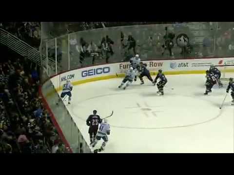 Vancouver Canucks @ Colorado Avalanche 3/9/10