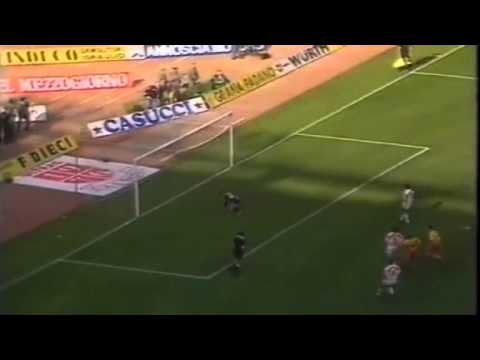 Serie A 1990-1991, day 31 Bari - Lecce 1-1 (Soda, Pasculli)