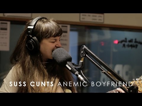 Suss Cunts - 'Anemic Boyfriend' (Live on 3RRR Breakfasters)