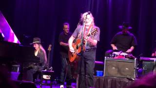 Wille Nelson, Amy Nelson, Kris Kristofferson, & Kinky Fried