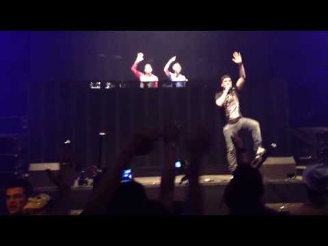 Da Tweekaz ft Ghost Wars -- Ran Away @BASS EVENTS NYE 2013-2014